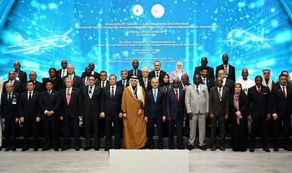 وزير النقل يشارك في مؤتمر وزراء النقل في دول منظمة التعاون الاسلامي ويبحث الربط الاقليمي واللوجستي اسطنبول